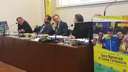 L'assessore Scoccimarro alla presentazione della Carsolina Cross 2019